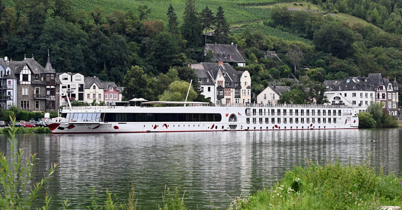 Eine Aufnahme der A-ROSA Silva von A-ROSA Flussschiff in Bernkastel-Kues, 2025.