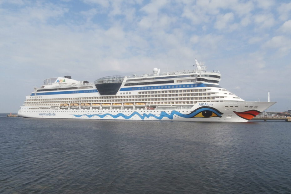 Eine Aufnahme der AIDAluna von AIDA Cruises am Pier 24 in Tallinn, Estland, 2019.
