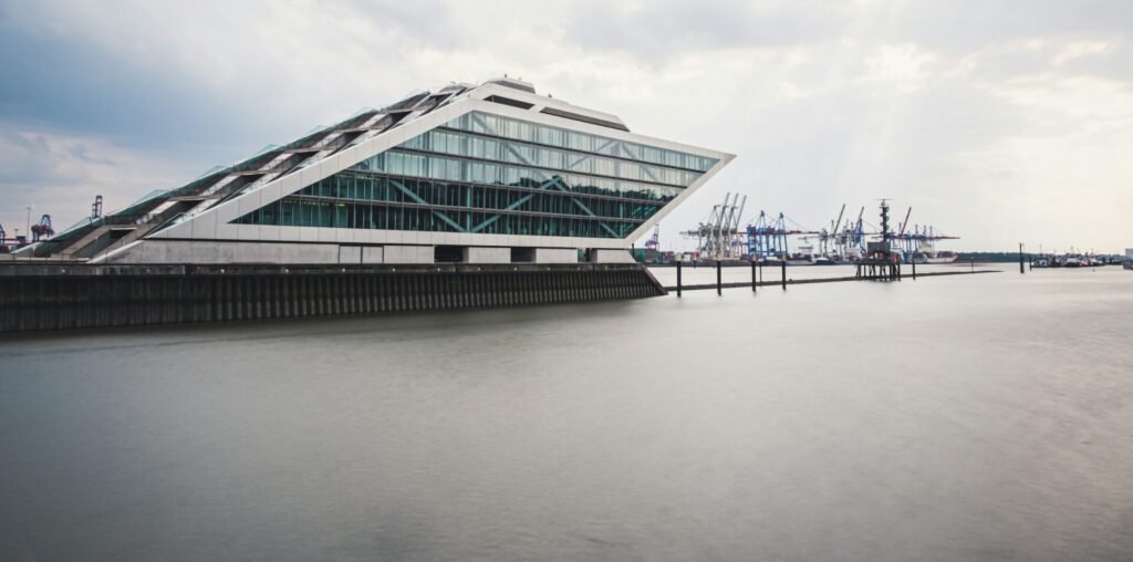 Hamburg Eine Aufnahme des Elbdocks in Hamburg