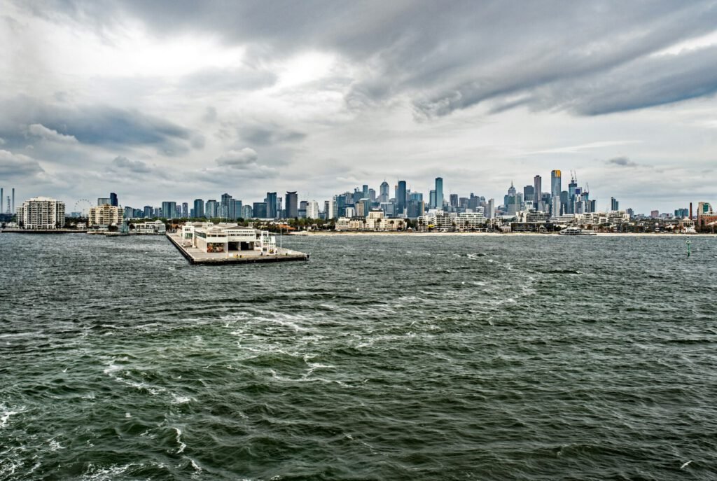 Melbourne Eine Wasseraufnahme von Melbourne in der Nähe vom Port Phillip Bay