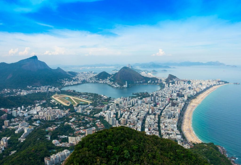 Der Blick auf Rio de Janeiro vom Los Hermanos Aussichtspunkt