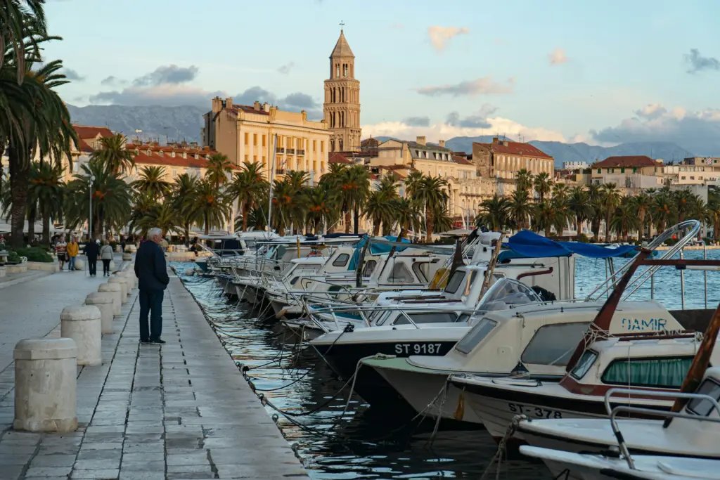 Eine Aufnahme von Teilen des Yachthafens in Split