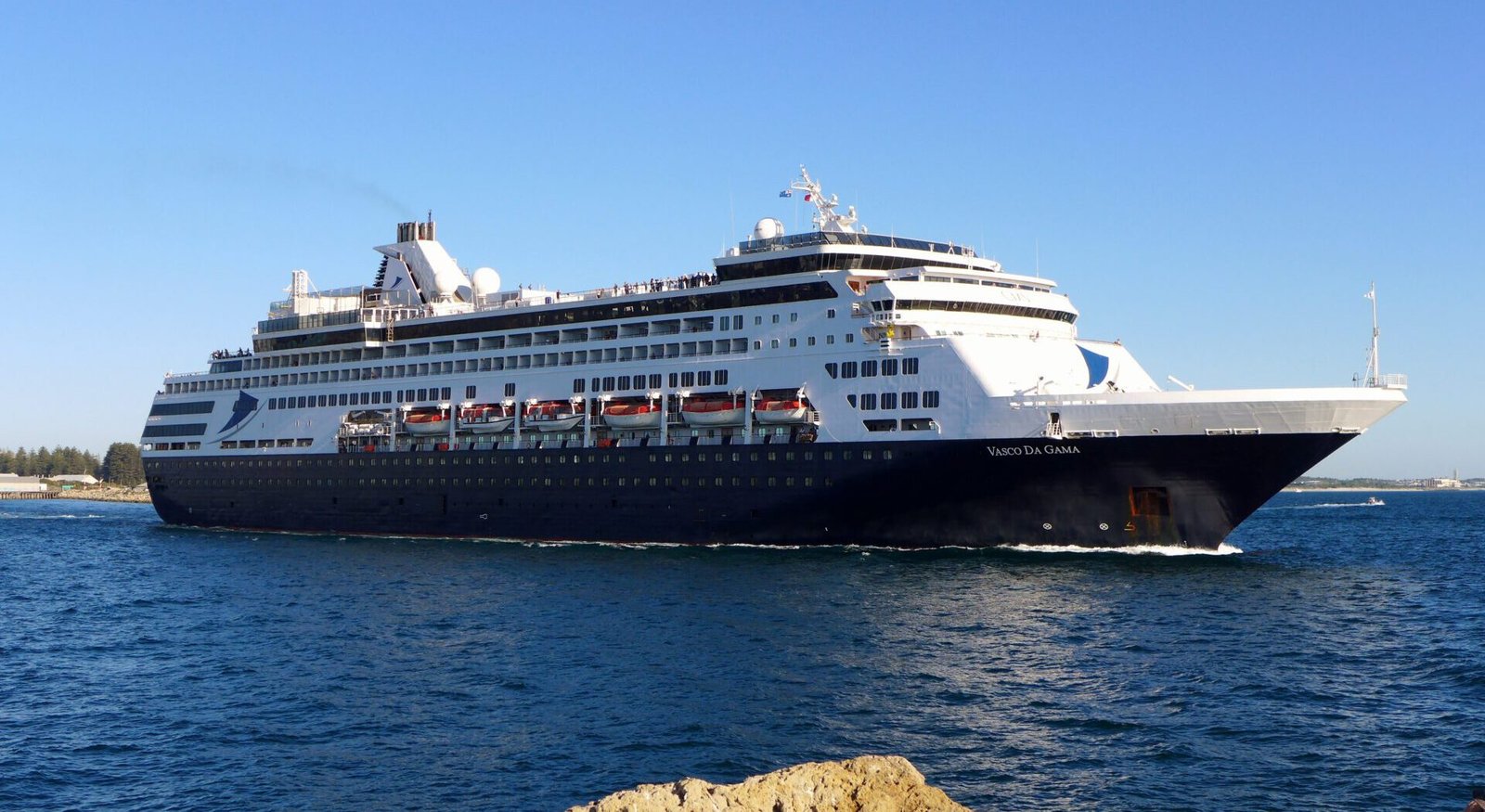 Eine Aufnahme der Vasco da Gama von nicko cruises im Hafen von Freemantle, 2020.